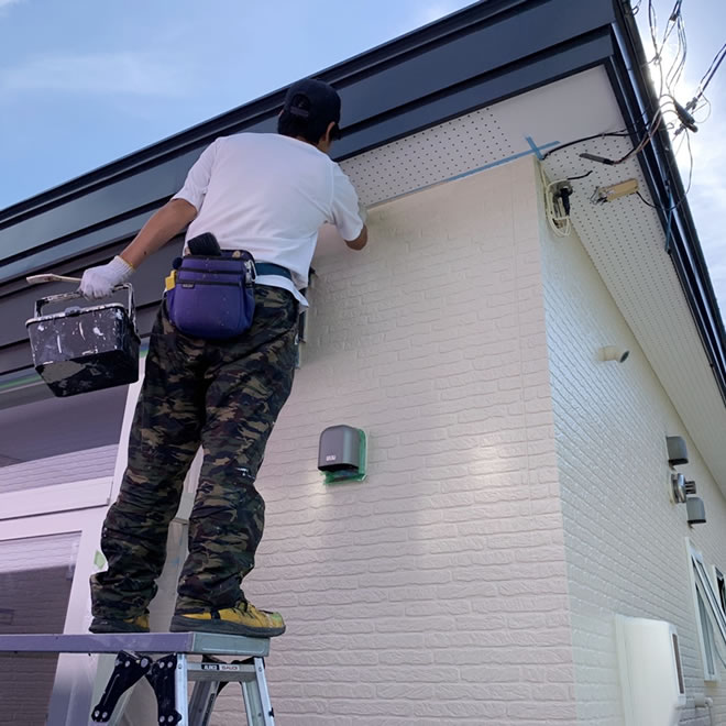 建人舎ではベテラン職人が安心信頼のある塗装工事を行なっております